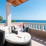 Vila Exceptional Beachfront On Korcula Island *