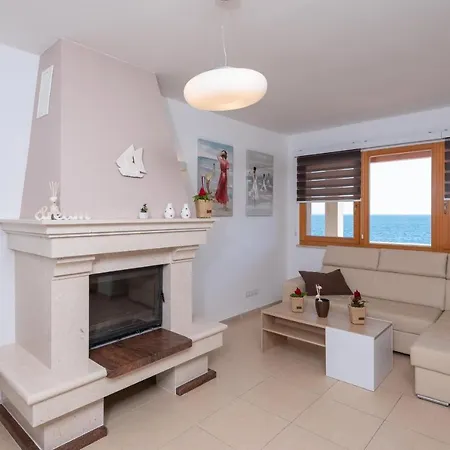 ヴィラ Exceptional Beachfront On Korcula Island *