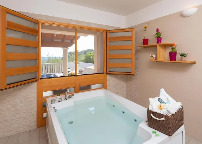 Exceptional Beachfront On Korcula Island Vila Prizba