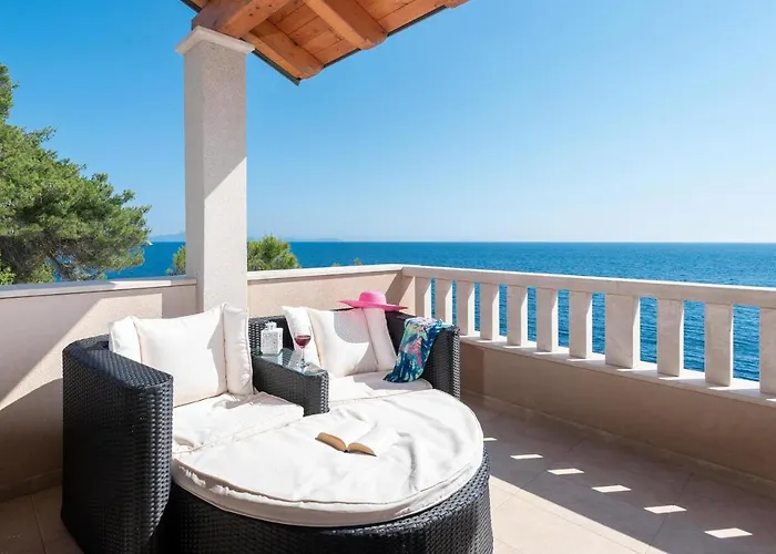 Vila Exceptional Beachfront On Korcula Island *